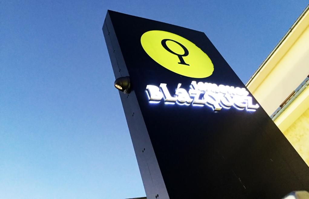 JAMONES BL�ZQUEZ, TOTEM